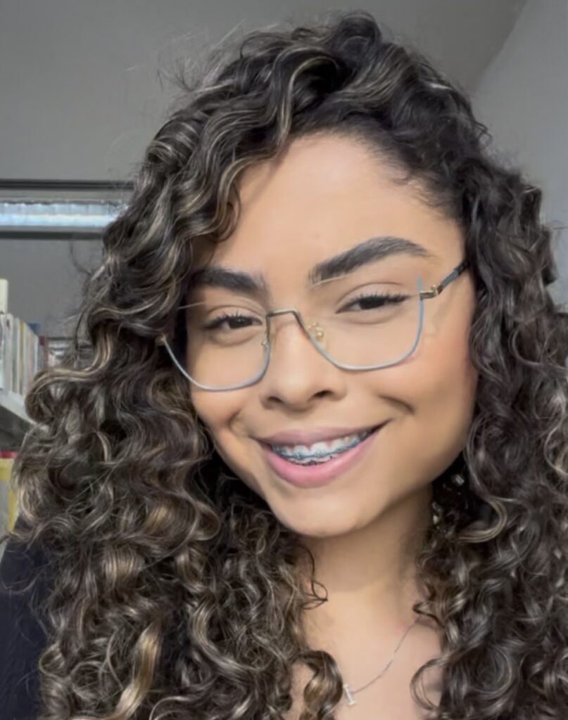 Isabelly Bulhões